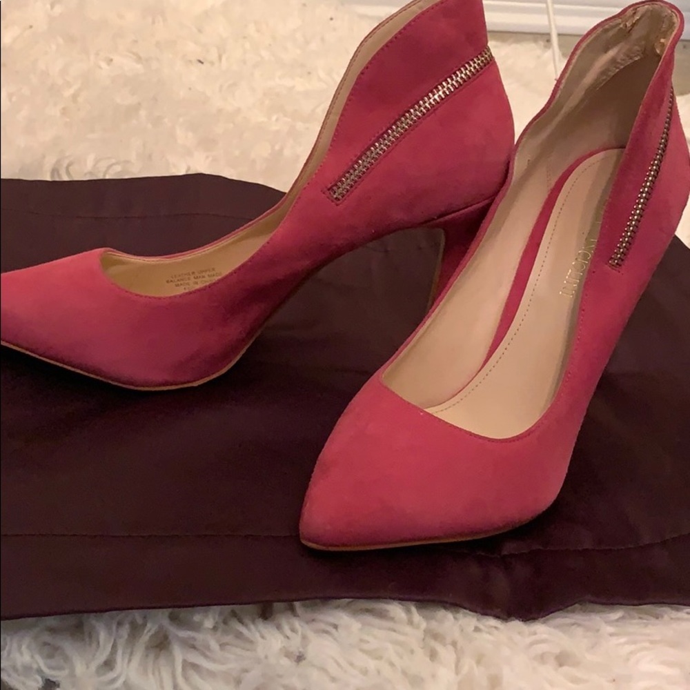 Enzo Angiolini FUSCIA SUEDE PUMPS 8.5 m